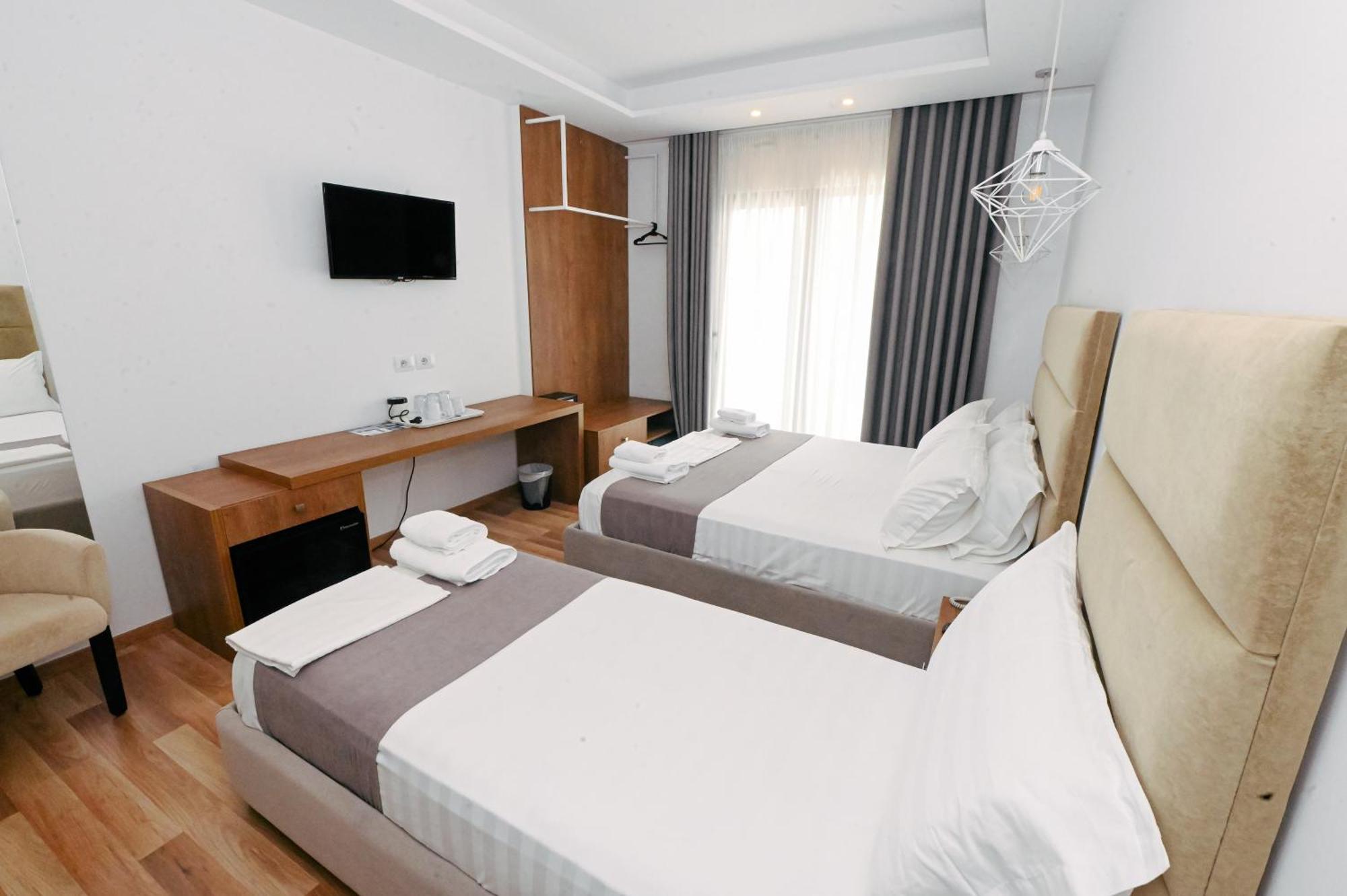 Bianco Hotel Ксамил Экстерьер фото